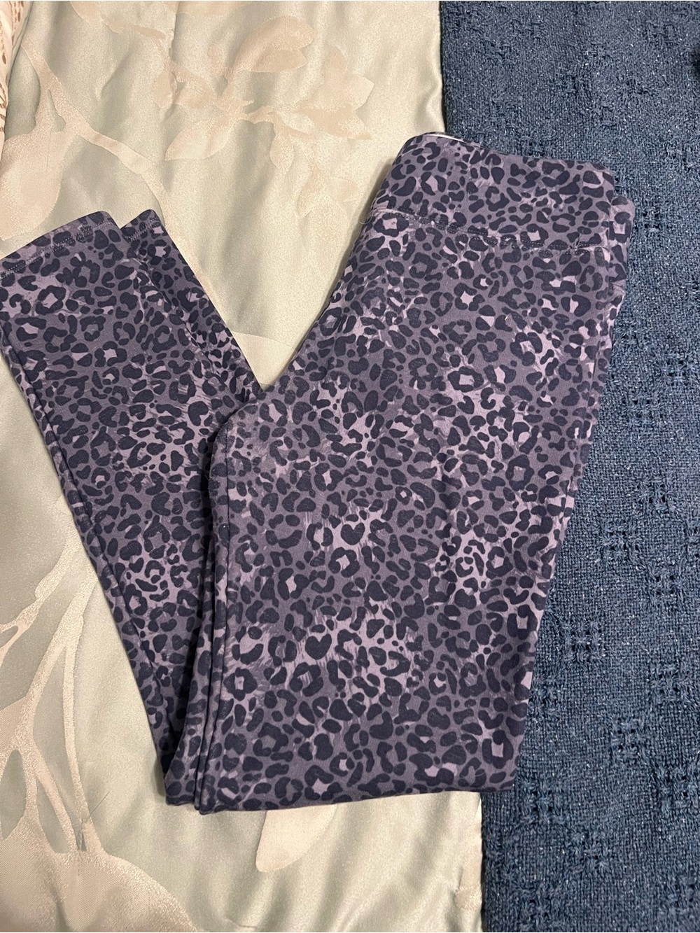 SO grey girls 14/16 XL Leopard Print cozy Leggings